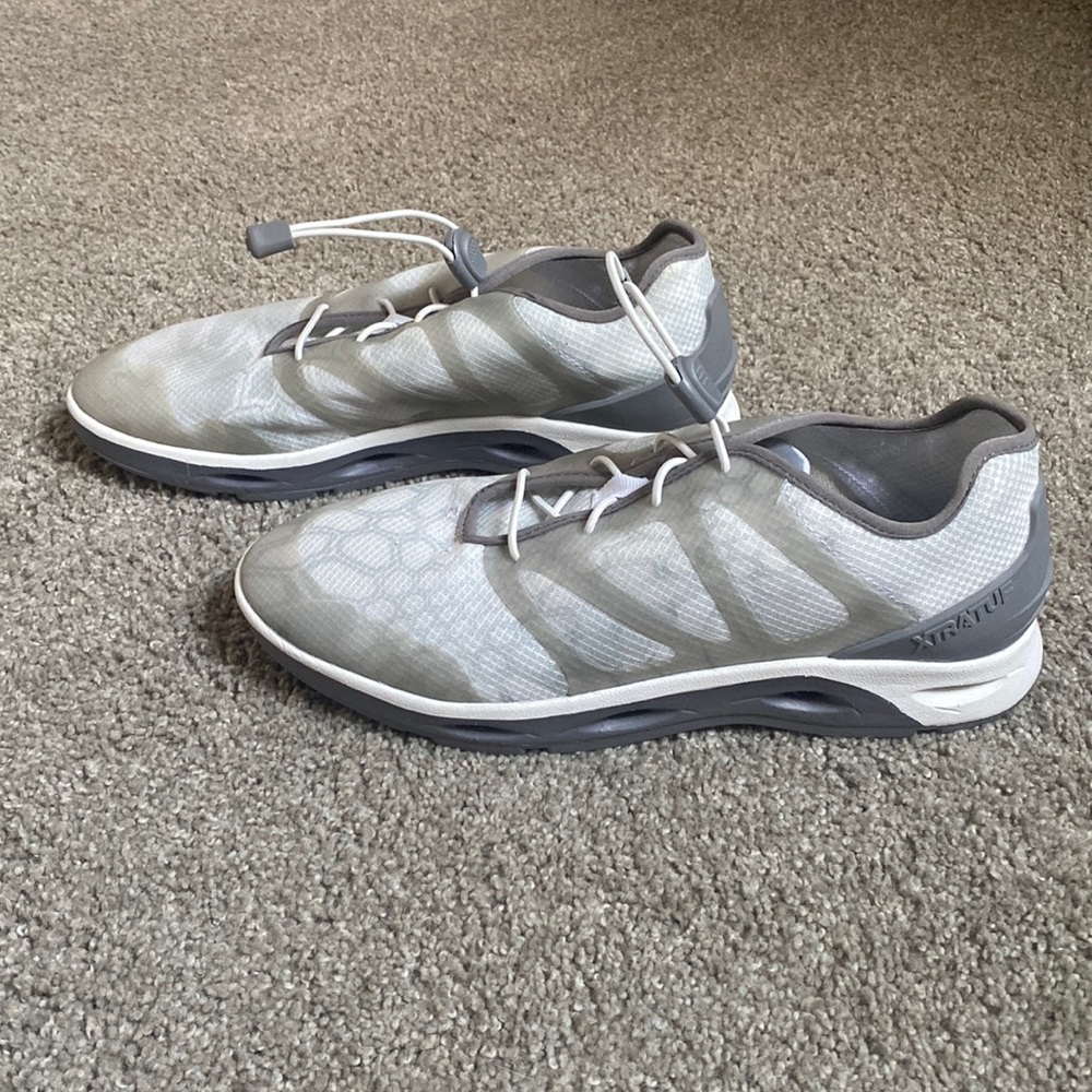 XTRATUF Men’s water shoes - Spindrift Kryptek shoe - size 9